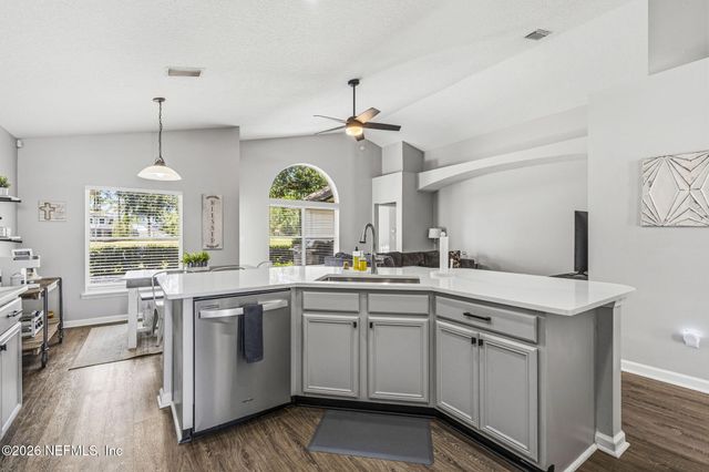 1634 HIGHLAND VIEW Court, Fleming Island, FL 32003