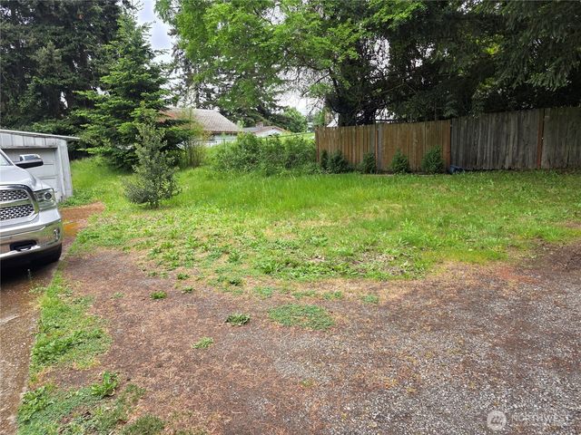 2500 S 208th Street, Seatac, WA 98198