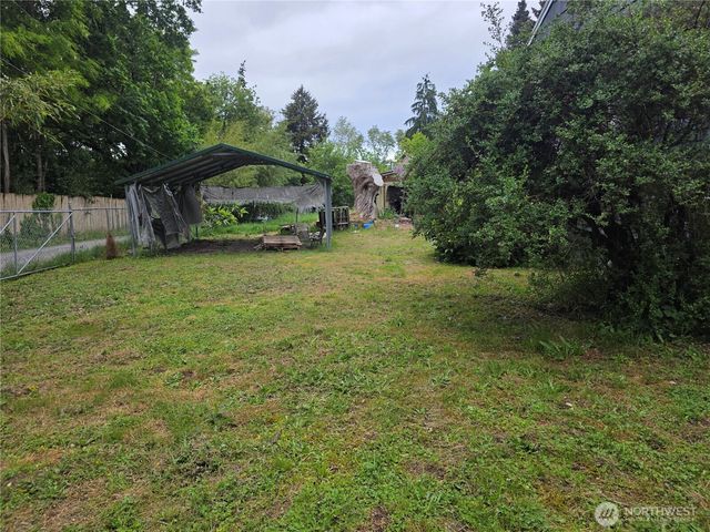 2500 S 208th Street, Seatac, WA 98198