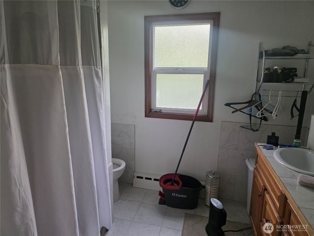 2500 S 208th Street, Seatac, WA 98198