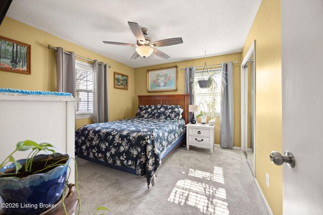 2407 Roddy Rd, Louisville, KY 40216