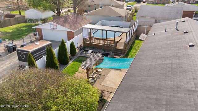 2407 Roddy Rd, Louisville, KY 40216