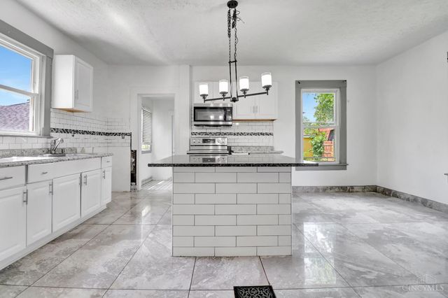 702 Washington Street, Middletown, OH 45042