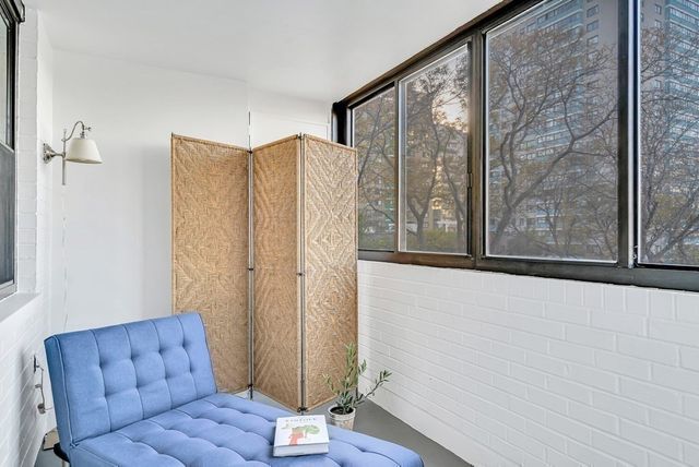 8 Whittier Place 4J, Boston, MA 02114
