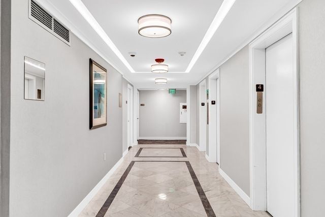8 Whittier Place 4J, Boston, MA 02114