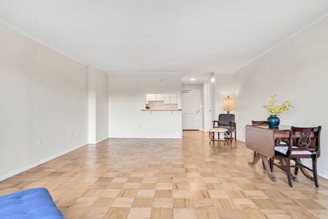 8 Whittier Place 4J, Boston, MA 02114