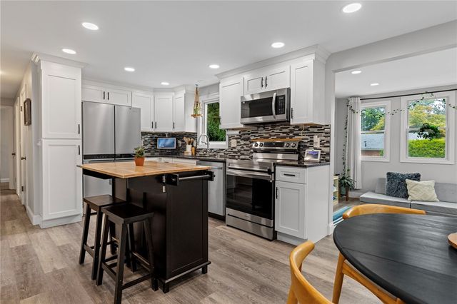 198 Holland Street, Cranston, RI 02920