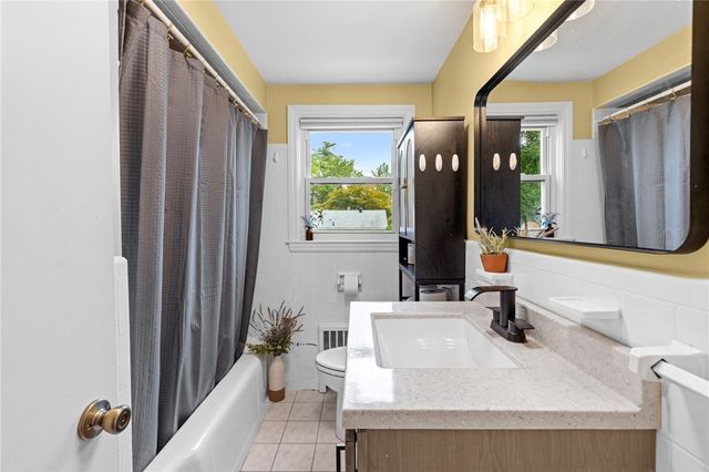 198 Holland Street, Cranston, RI 02920