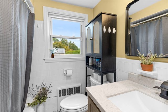 198 Holland Street, Cranston, RI 02920