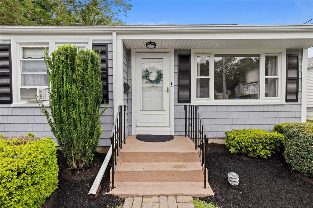198 Holland Street, Cranston, RI 02920