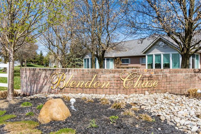 6072 Warbling Lane, 28, Westerville, OH 43081