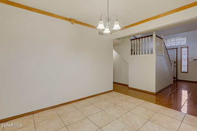 11001 Essex Falls Lane, El Paso, TX 79934