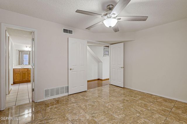 11001 Essex Falls Lane, El Paso, TX 79934