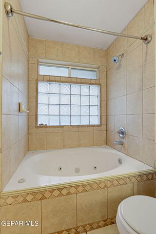 11001 Essex Falls Lane, El Paso, TX 79934