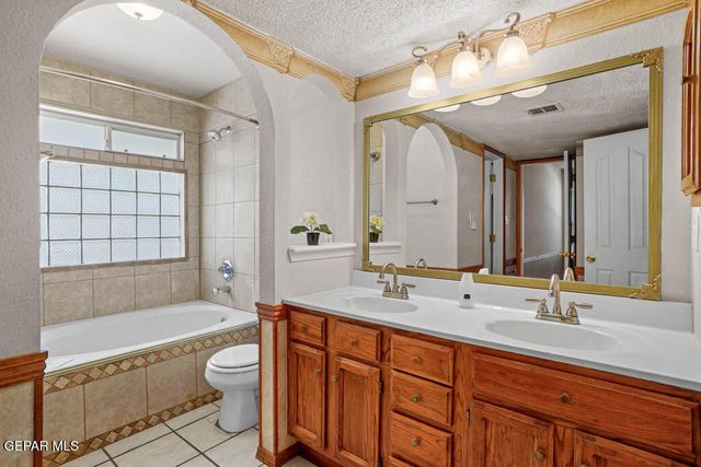11001 Essex Falls Lane, El Paso, TX 79934