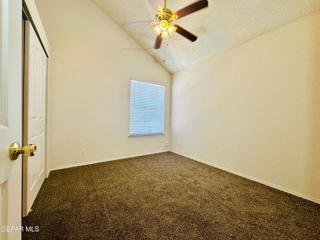 11001 Essex Falls Lane, El Paso, TX 79934