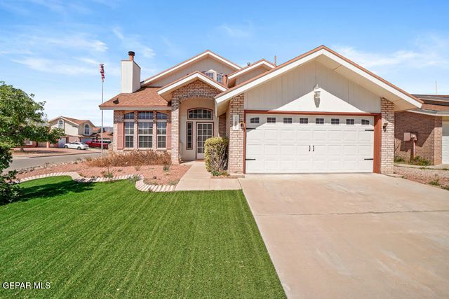 11001 Essex Falls Lane, El Paso, TX 79934