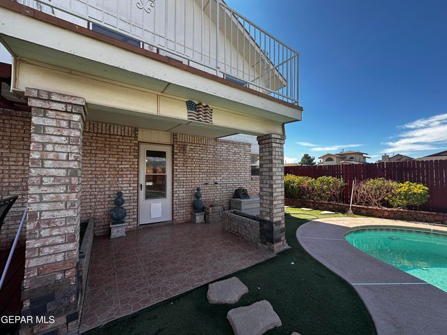 11001 Essex Falls Lane, El Paso, TX 79934