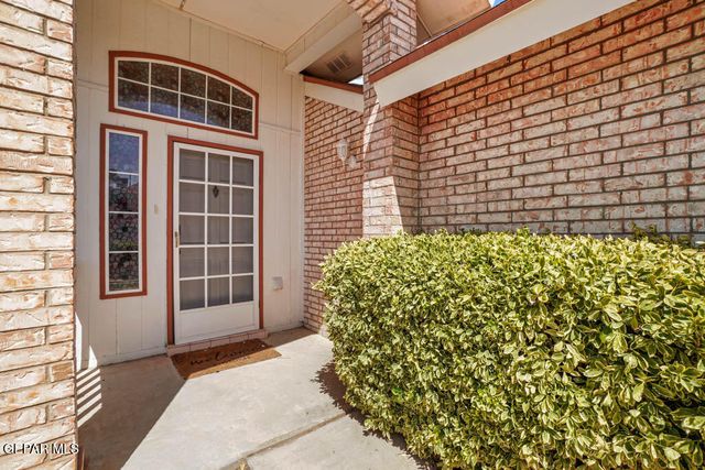 11001 Essex Falls Lane, El Paso, TX 79934