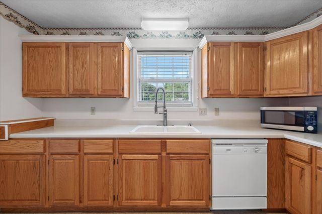 6702 Highway 41, N, Cedar Hill, TN 37032