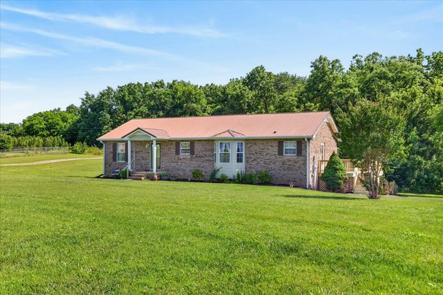 6702 Highway 41, N, Cedar Hill, TN 37032