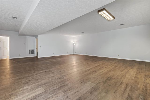6702 Highway 41, N, Cedar Hill, TN 37032