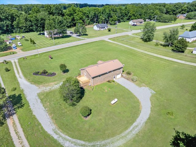 6702 Highway 41, N, Cedar Hill, TN 37032