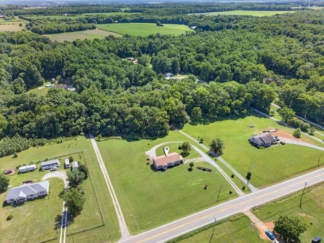 6702 Highway 41, N, Cedar Hill, TN 37032