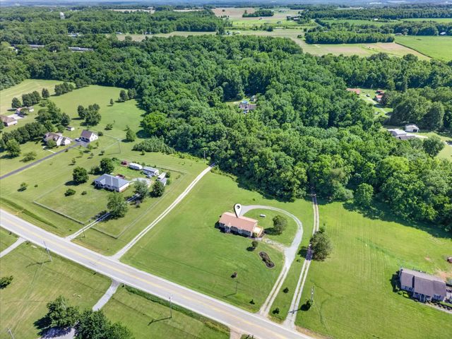 6702 Highway 41, N, Cedar Hill, TN 37032