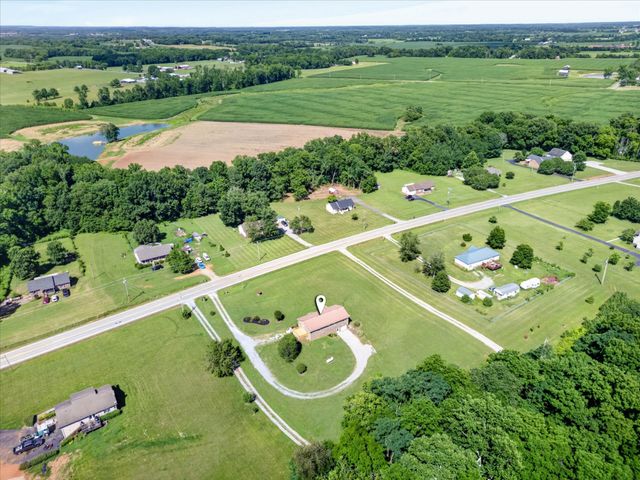 6702 Highway 41, N, Cedar Hill, TN 37032