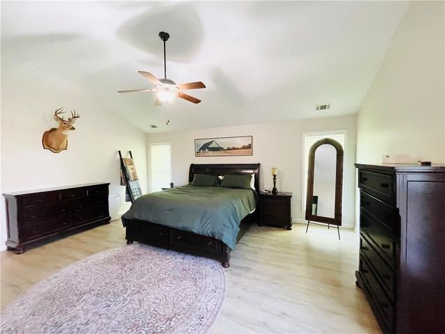 5313 Shadow Walk Way, Gainesville, GA 30507