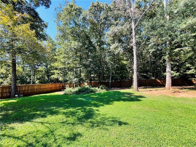 5313 Shadow Walk Way, Gainesville, GA 30507