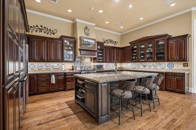 37519 Edgewater Drive, Pinehurst, TX 77362