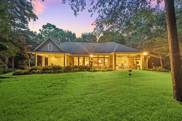 37519 Edgewater Drive, Pinehurst, TX 77362