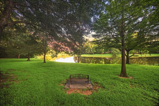 37519 Edgewater Drive, Pinehurst, TX 77362