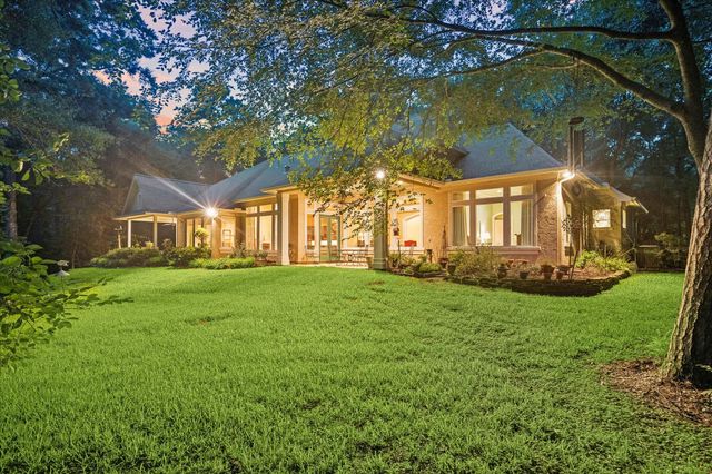 37519 Edgewater Drive, Pinehurst, TX 77362