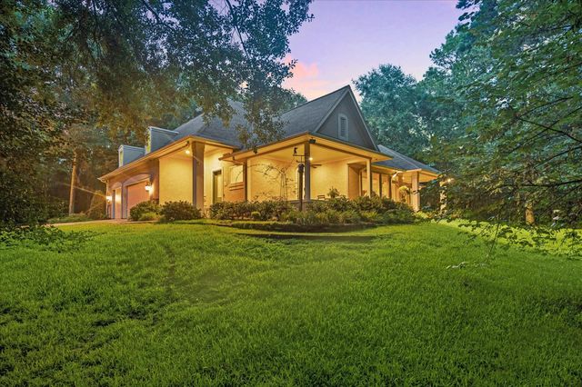 37519 Edgewater Drive, Pinehurst, TX 77362
