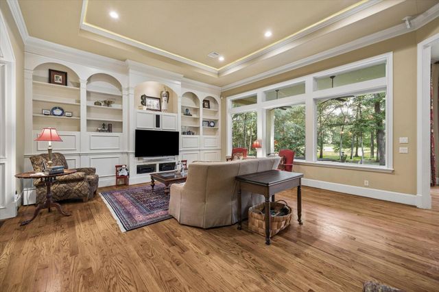37519 Edgewater Drive, Pinehurst, TX 77362