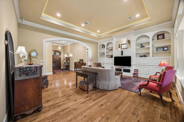 37519 Edgewater Drive, Pinehurst, TX 77362