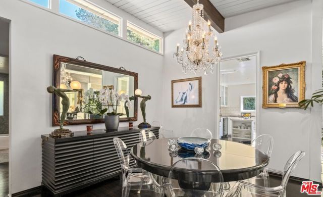 2530 Hutton Drive, Beverly Hills, CA 90210