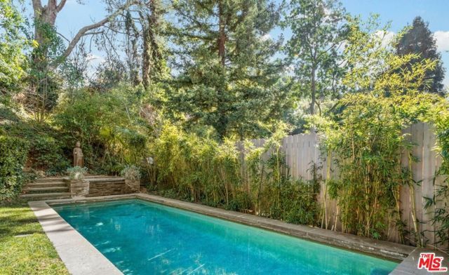 2530 Hutton Drive, Beverly Hills, CA 90210