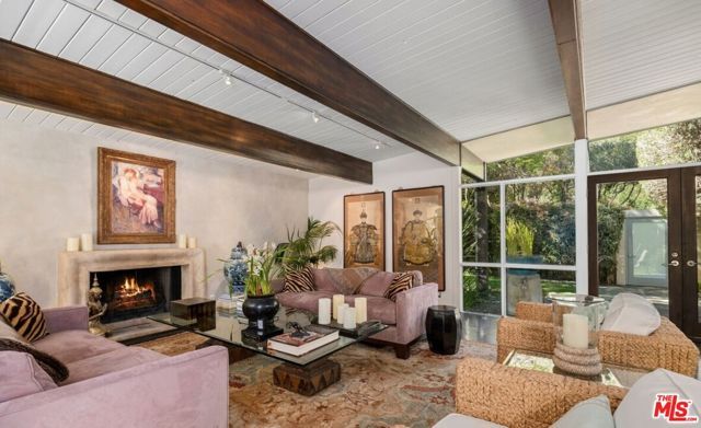 2530 Hutton Drive, Beverly Hills, CA 90210