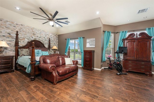 419 Firestone DR, Marble Falls, TX 78654