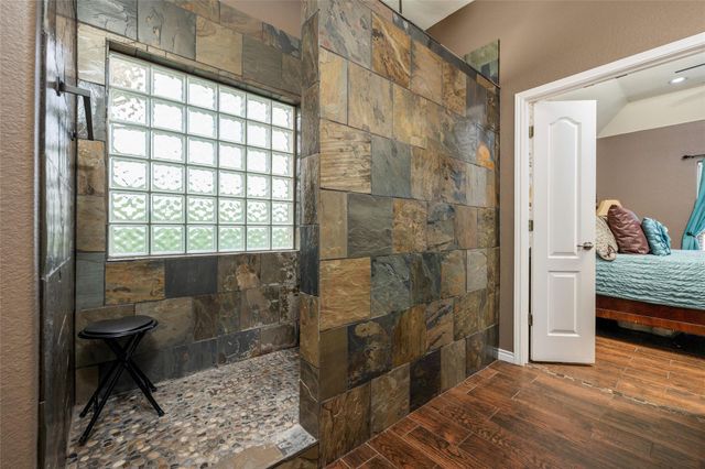 419 Firestone DR, Marble Falls, TX 78654