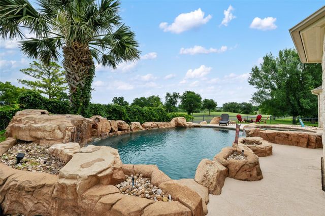 419 Firestone DR, Marble Falls, TX 78654