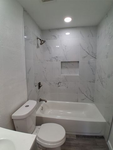 3205 Pacesetter Drive, Dallas, TX 75241