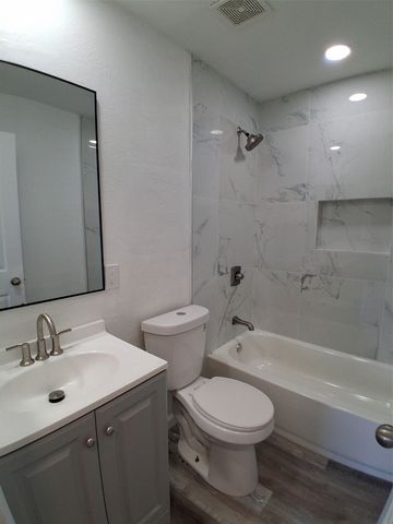 3205 Pacesetter Drive, Dallas, TX 75241