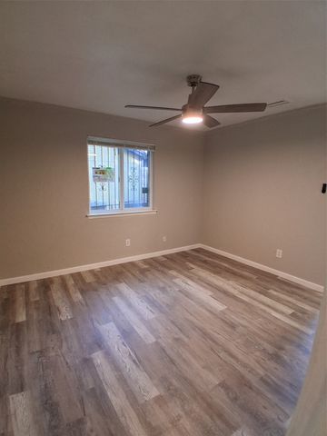 3205 Pacesetter Drive, Dallas, TX 75241