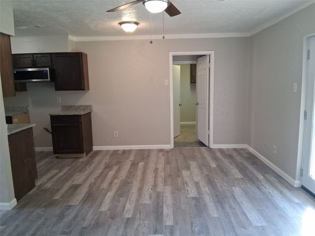 3205 Pacesetter Drive, Dallas, TX 75241