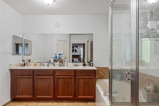 21101 NW 14th Pl 5, Miami Gardens, FL 33169